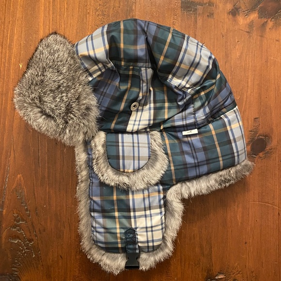 Adult S/M Fur Hat - Picture 1 of 5